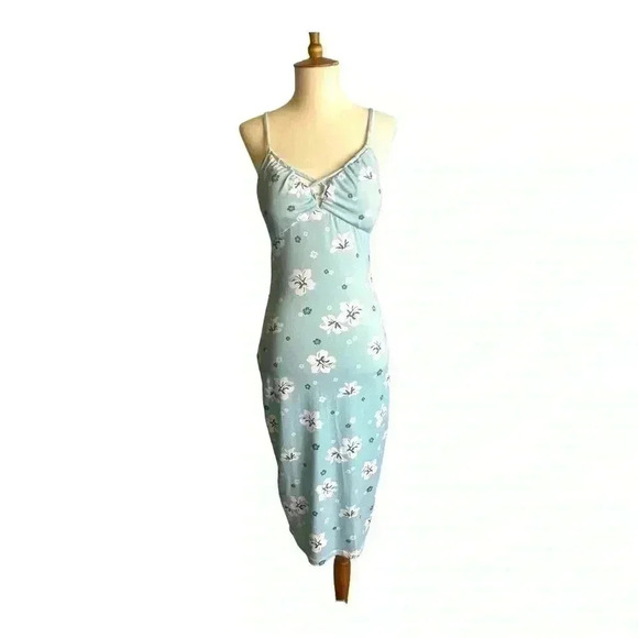 Dresses & Skirts - BEAUTIFUL BLUE FLORAL SUMMER DRESS NWOT